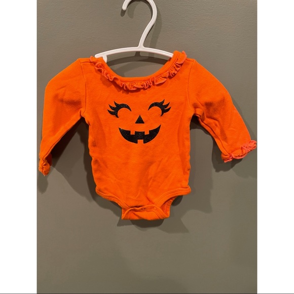 Free  🎃 Baby Halloween Onesie - Picture 1 of 4